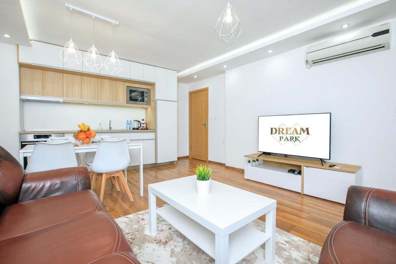 Dream Park Apartment Sandanski Esterno foto